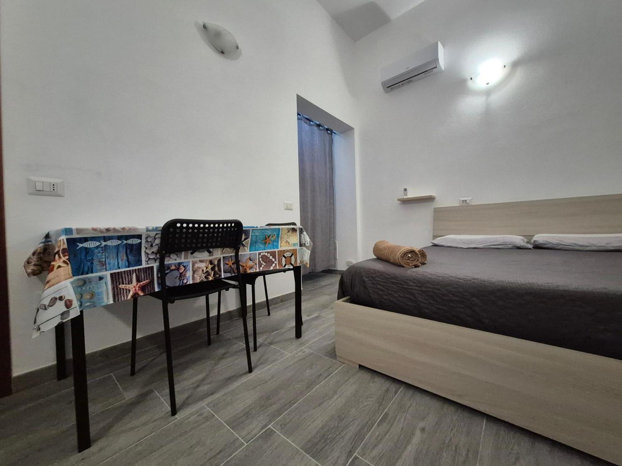 Casa Vacanza Monoboito Куарту-Сант'Елена Екстер'єр фото
